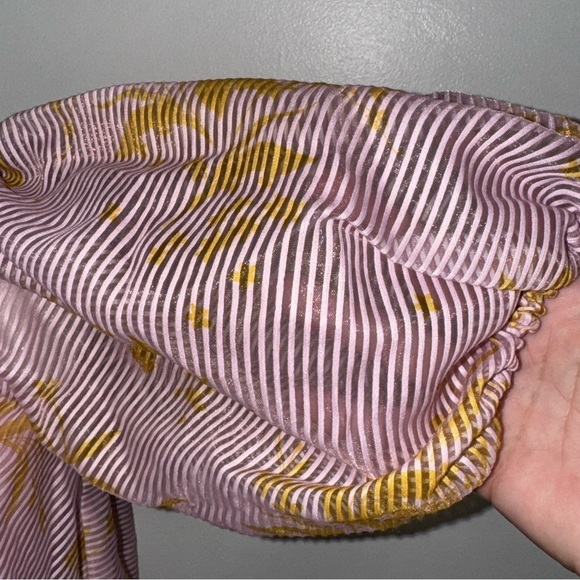 Keepsake Stand Tall Top in Blush Stencil Floral size medium - Picture 8 of 16